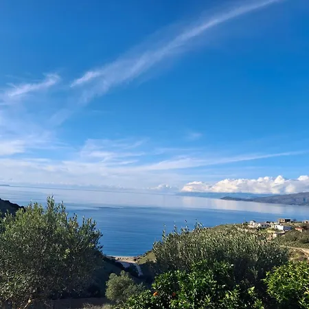 Amar Seaside Apartment Ksamil