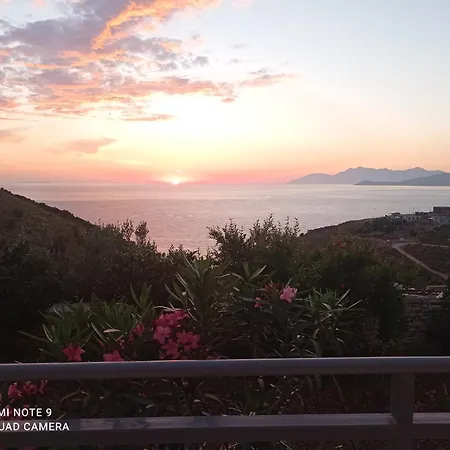 Amar Seaside Apartment *